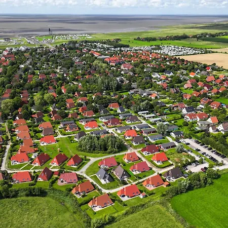 Holiday home Achteck Am Deich, Graureiherweg 4a