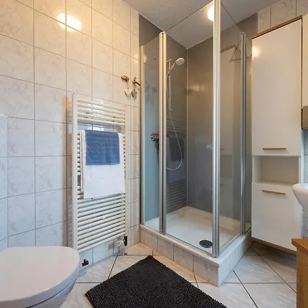 Holiday home Achteck Am Deich, Graureiherweg 4a
