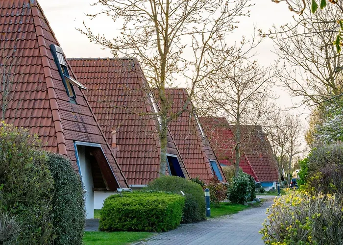 Achteck Am Deich, Graureiherweg 4a *